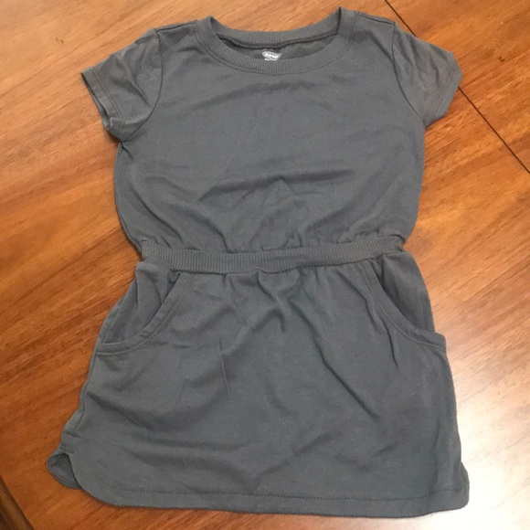 Old Navy Other - Old Navy dress with pockets EUC 2t